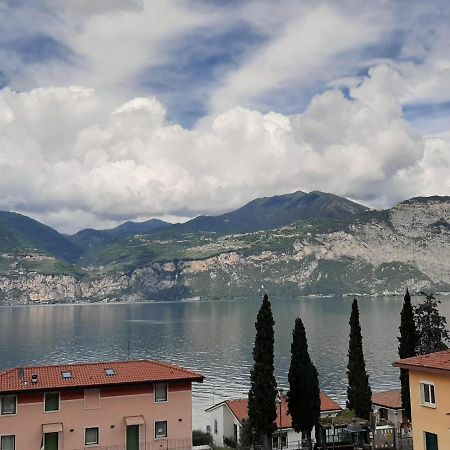 Bmp Apartment Deluxe 1 Jacuzzi Riscaldata Privata Vista Lago Di Garda Brenzone sul Garda Exterior foto