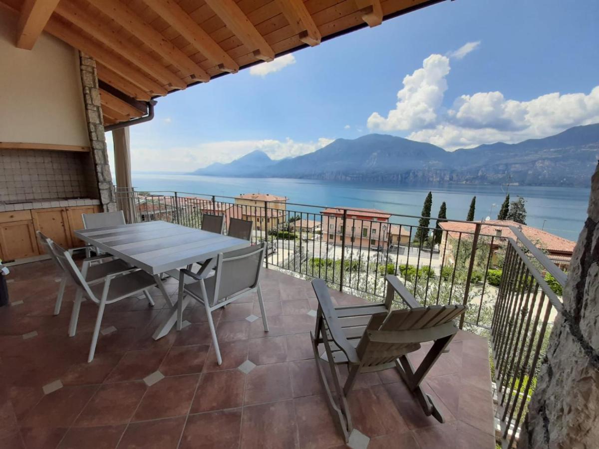 Bmp Apartment Deluxe 1 Jacuzzi Riscaldata Privata Vista Lago Di Garda Brenzone sul Garda Exterior foto